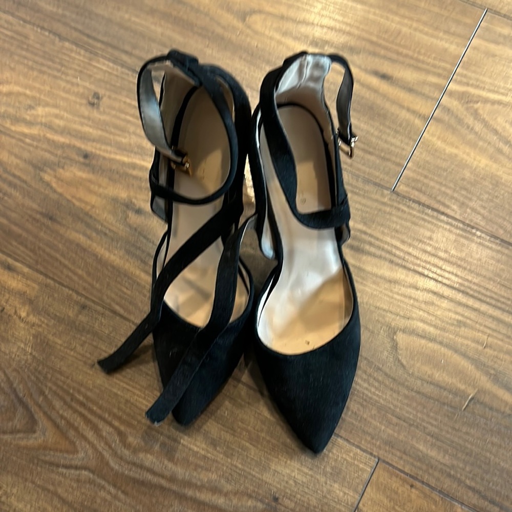 Black close toed felt heels, 3 inch